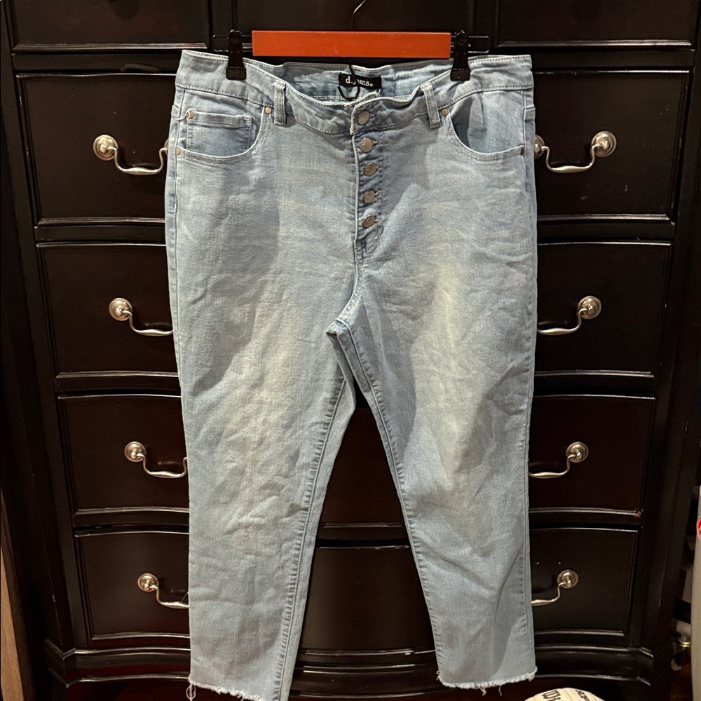 d. jeans High-Rise Light Wash Button-Fly Jeans